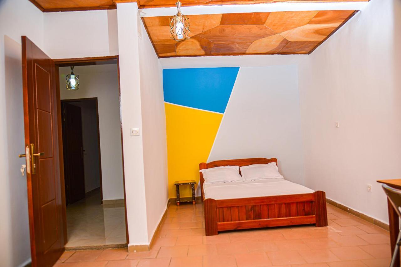 Appartement Meuble 2 Chambres Avec Salle De Bain - 1 Salon - 1E Cuisine - La Concorde - Quartier Nkomkana Yaoundé Exteriör bild