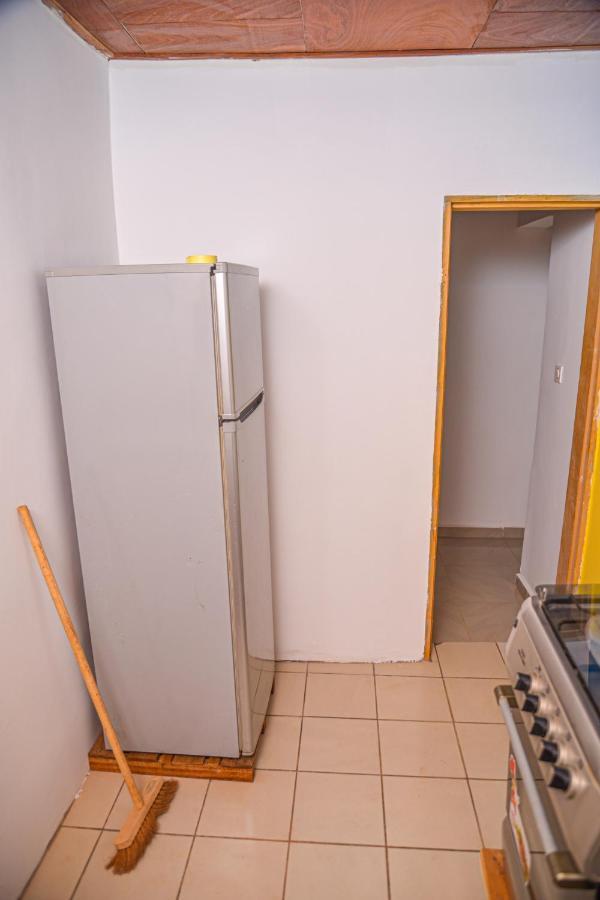 Appartement Meuble 2 Chambres Avec Salle De Bain - 1 Salon - 1E Cuisine - La Concorde - Quartier Nkomkana Yaoundé Exteriör bild